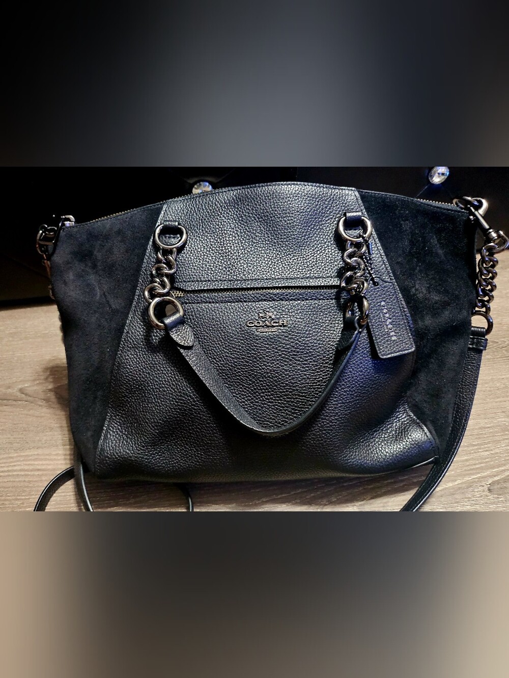 Auth. Coach Chain Praire Black Pebbled Leather & Suede Shoulder Bag E1757-20166